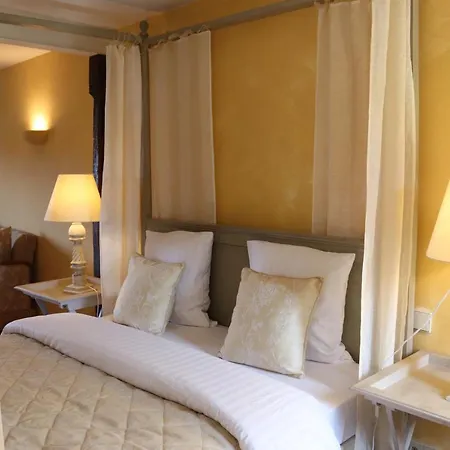 De Charme 'zum Schiff' Отель Иффецхайм